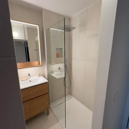 Sunset - Official 4-star - Modern, Sea View, Access Appartamento